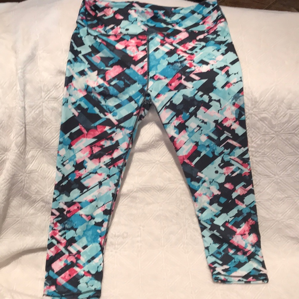 Fabletics Cropped Leggings